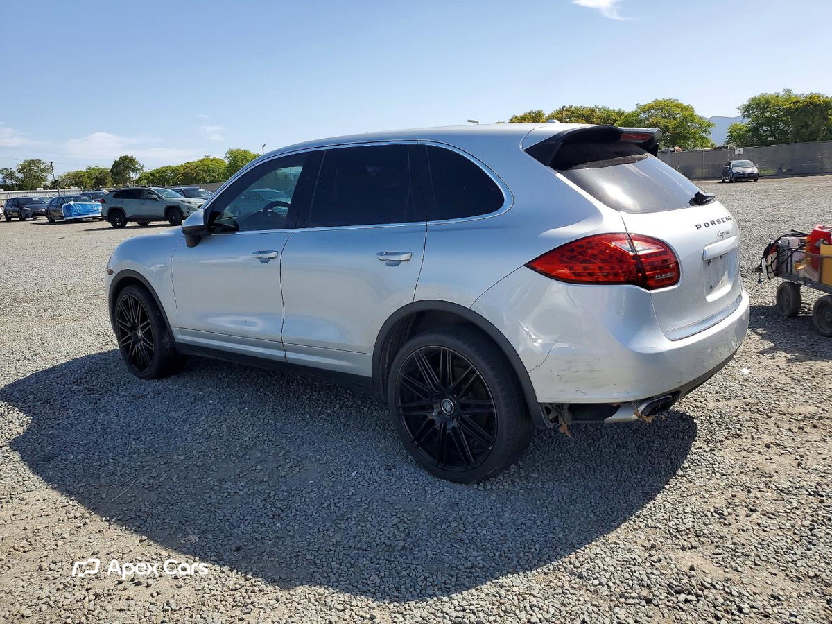 Porsche Cayenne 2011