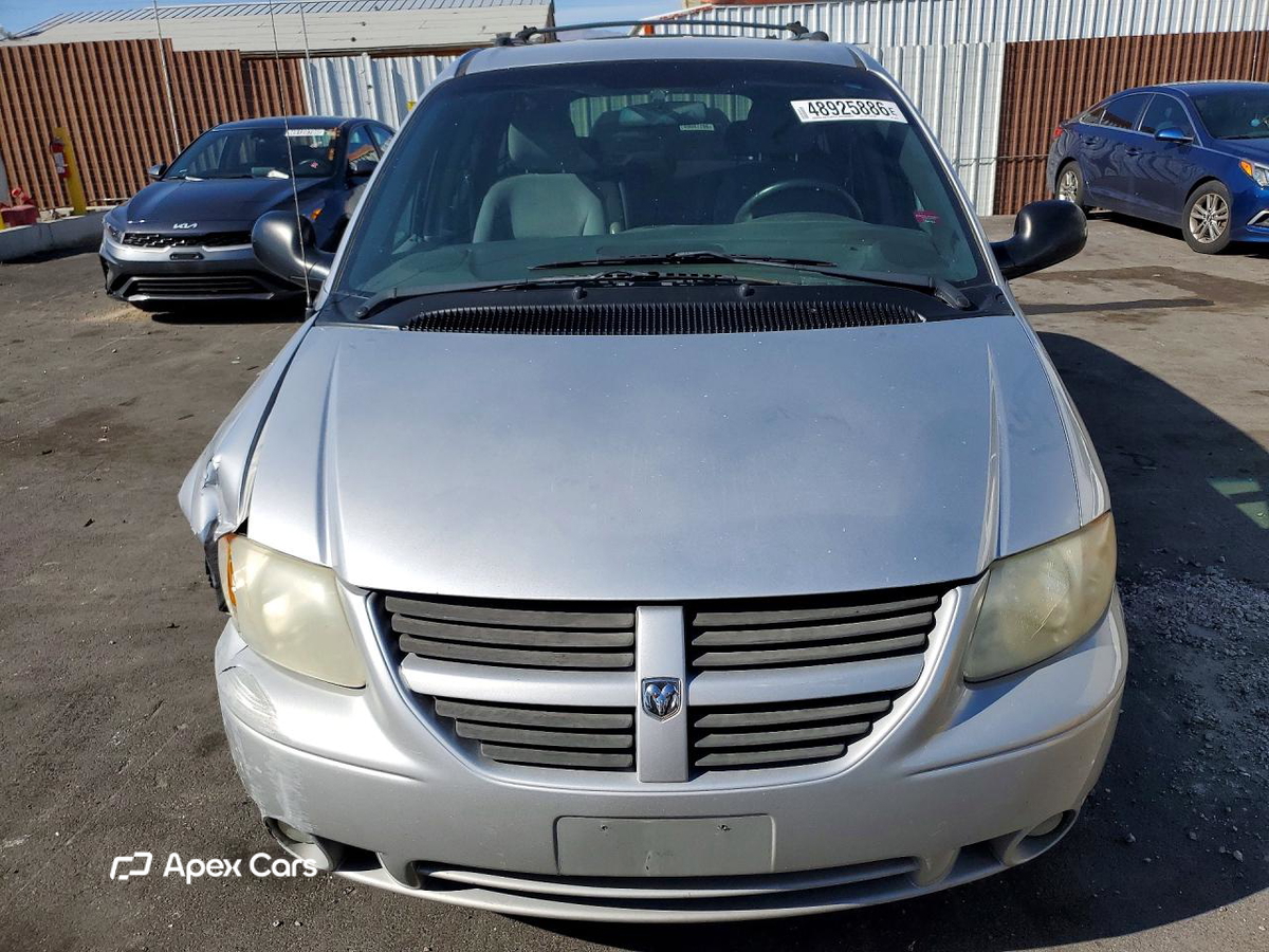 Dodge Caravan 2005