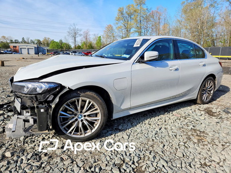 BMW Series 3 2024 - Image 1 of 12