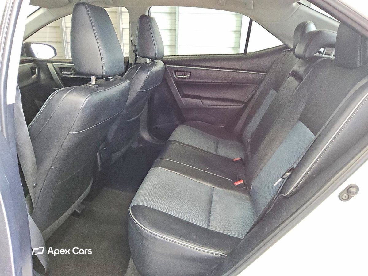 Toyota Corolla 2015