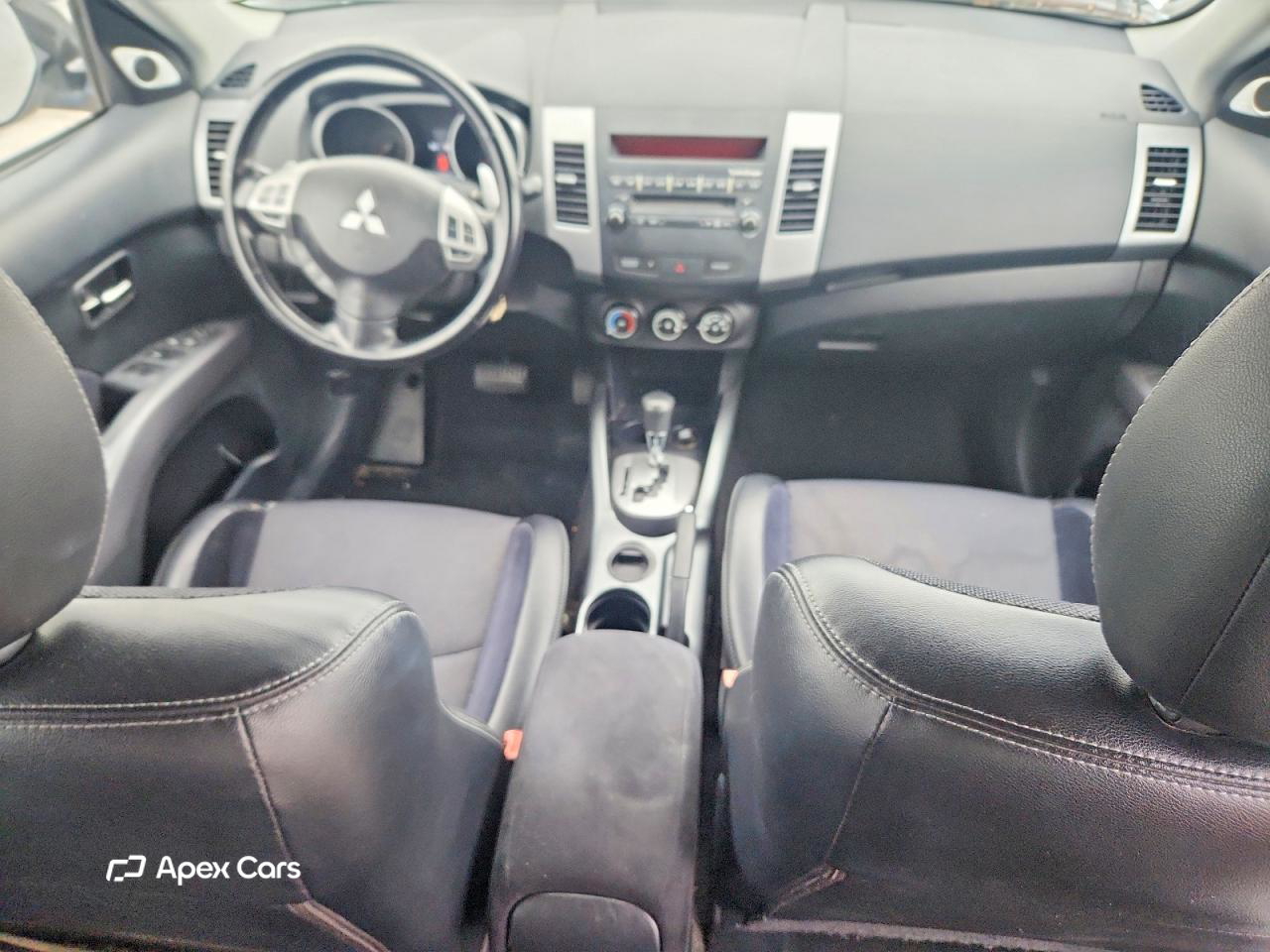 Mitsubishi Outlander 2010