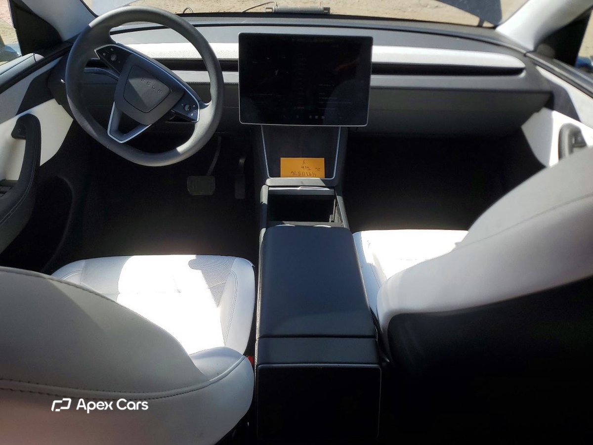 Tesla Model Y 2026