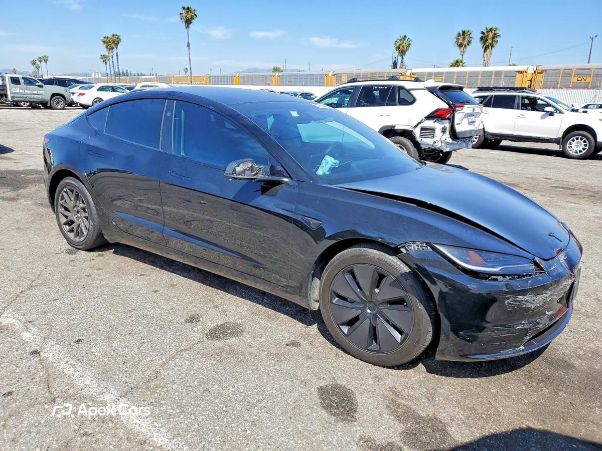 Tesla Model 3 2025