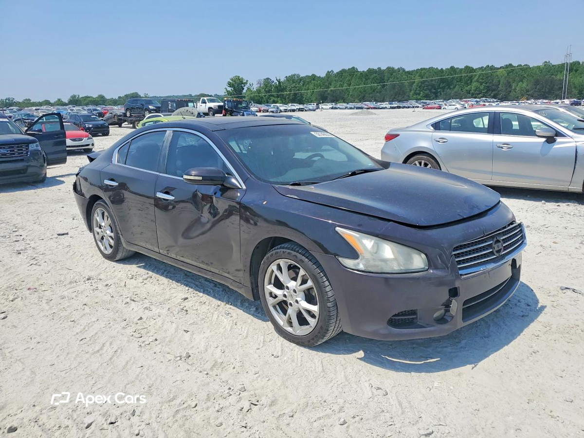 Nissan Maxima 2012