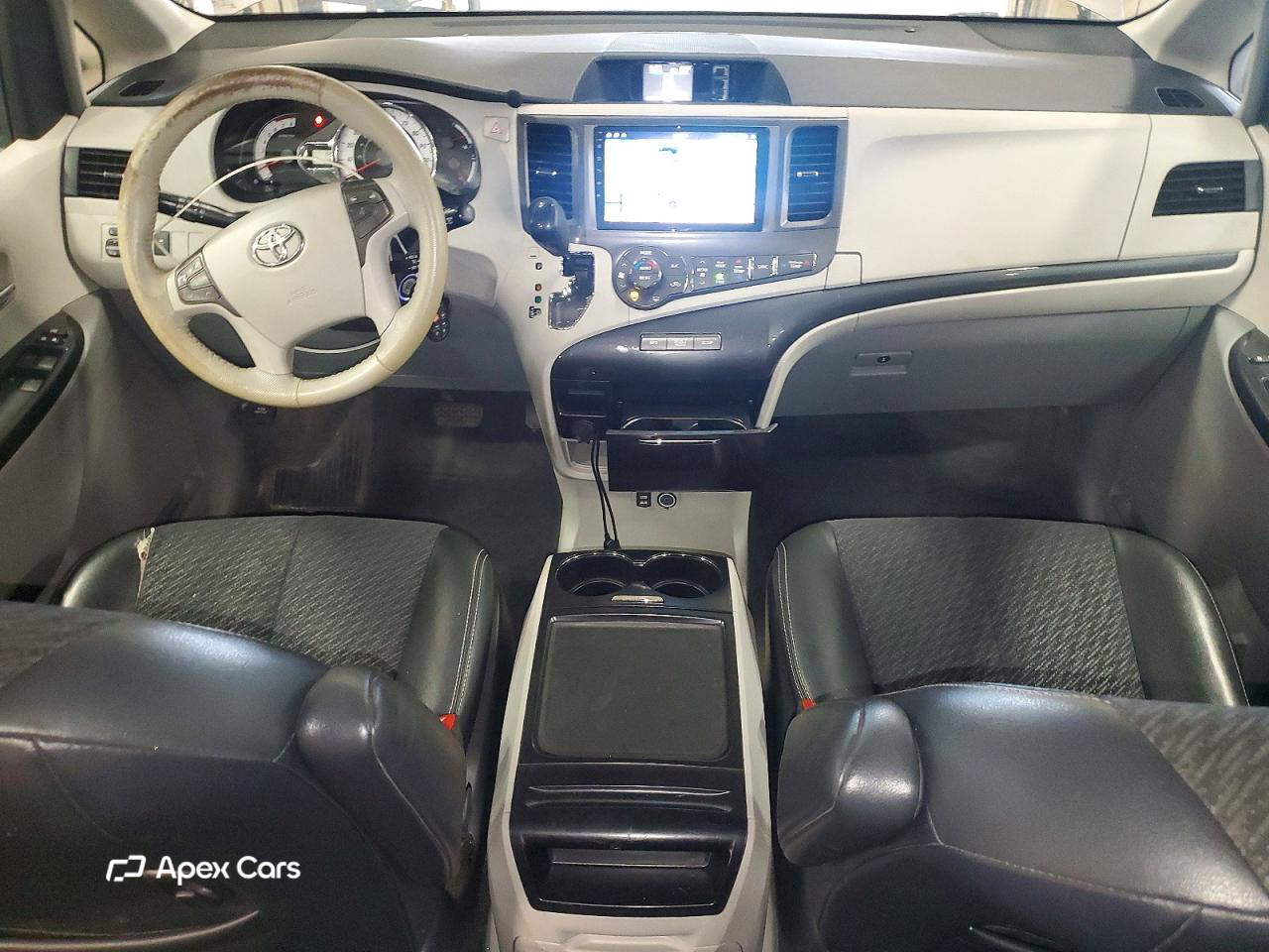 Toyota Sienna 2012