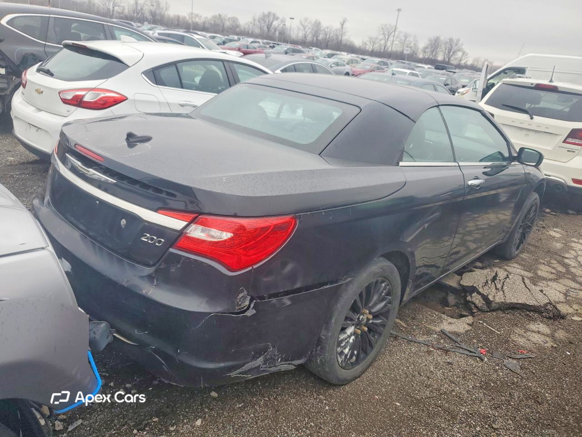 Chrysler 200 2011