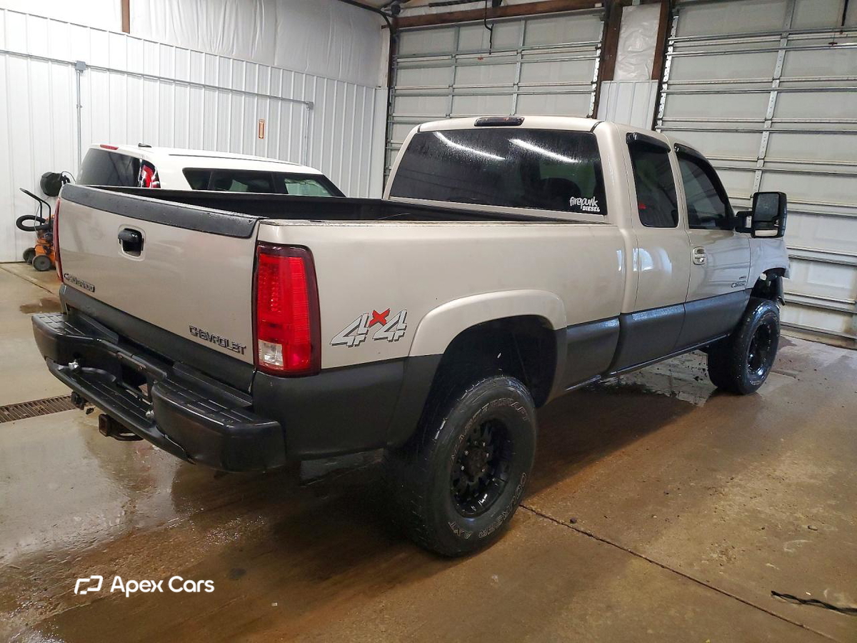 Chevrolet Silverado 2004
