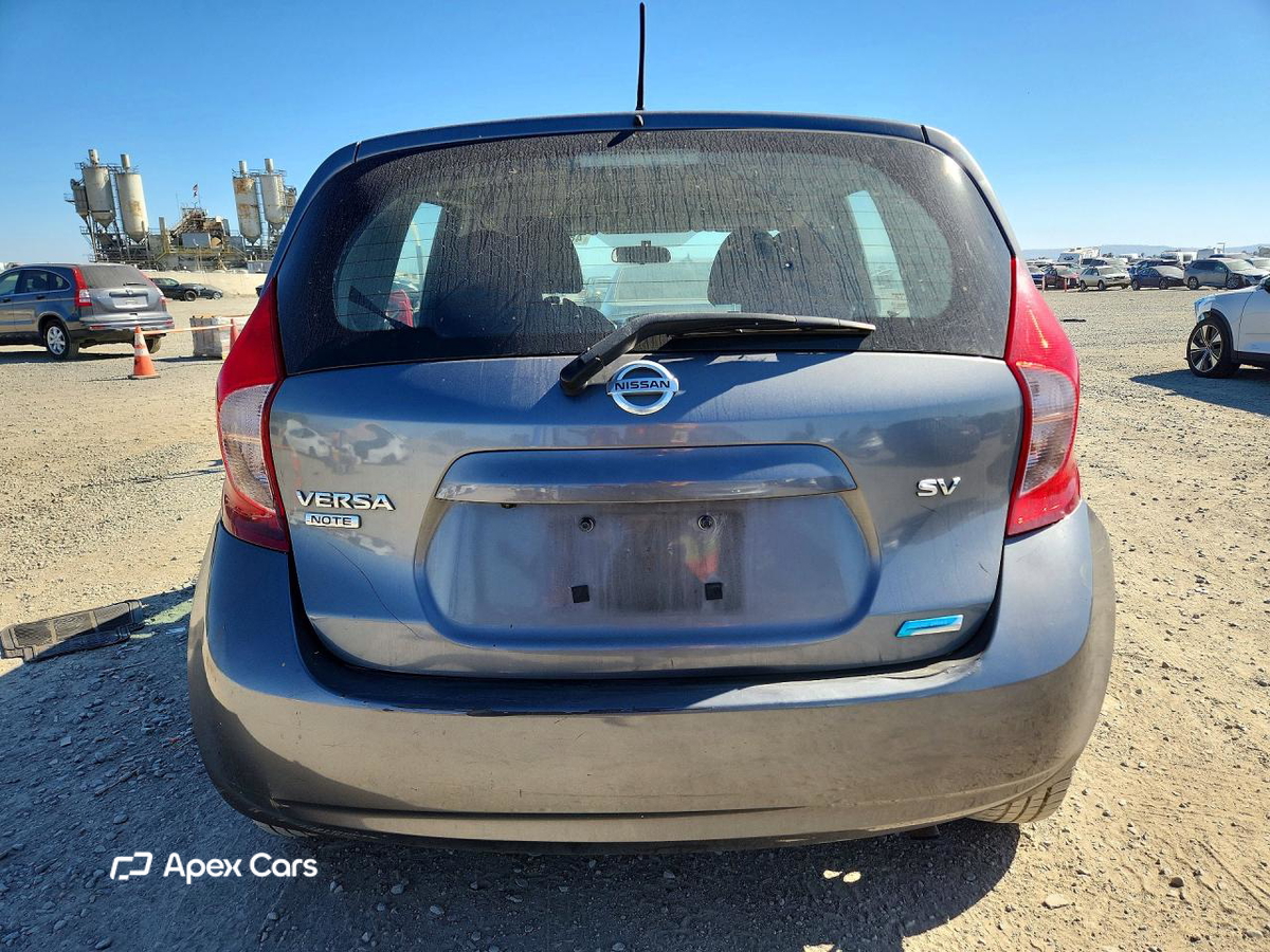 Nissan Versa 2016