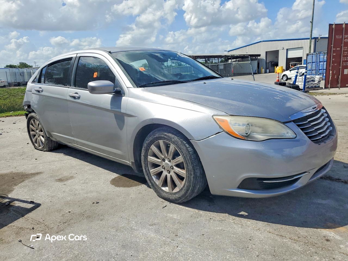 Chrysler 200 2013