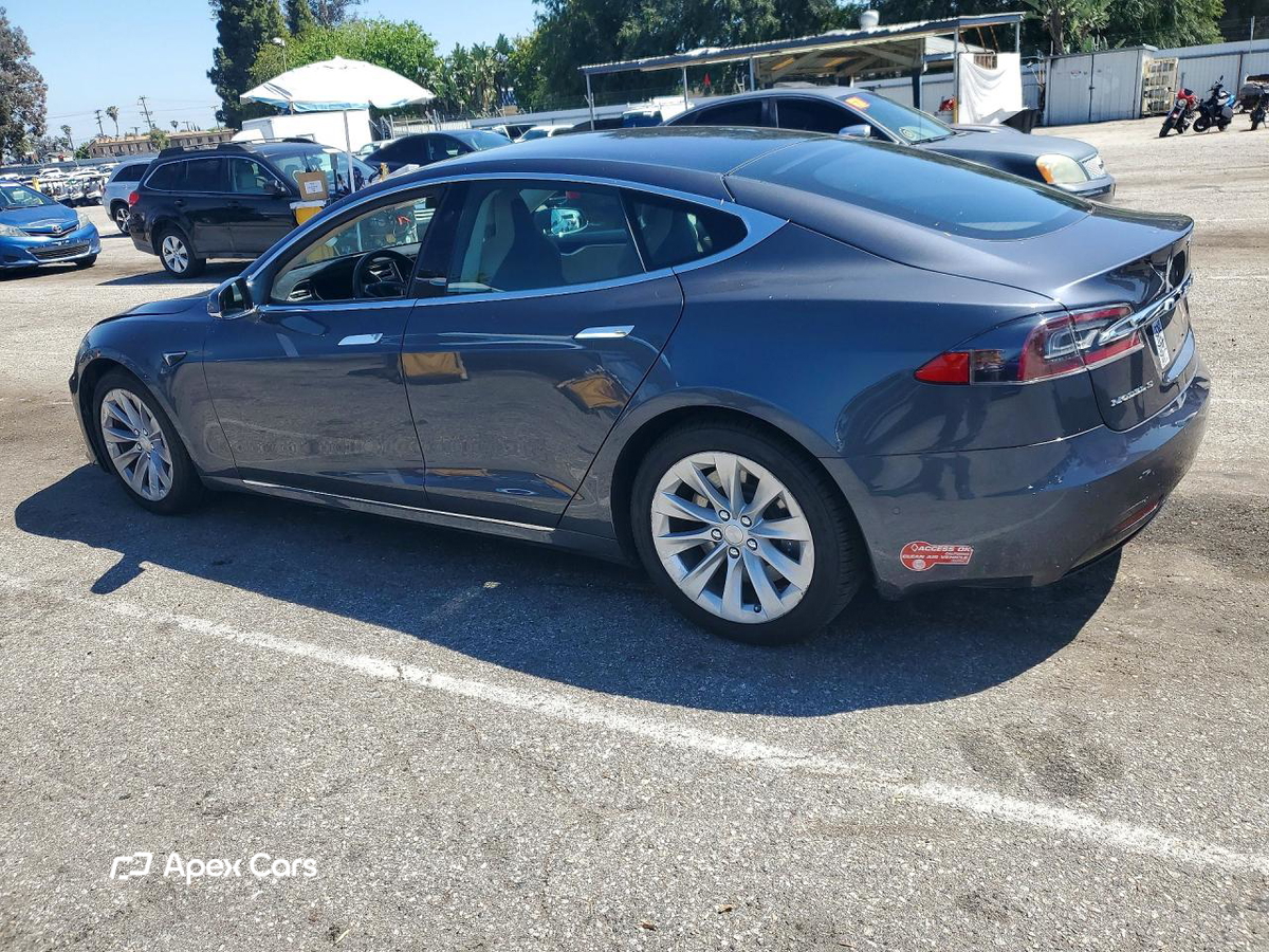 Tesla Model S 2017