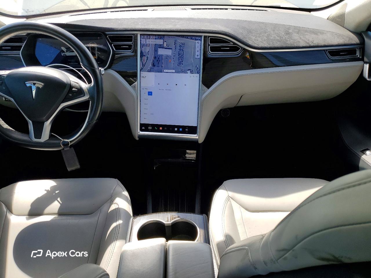 Tesla Model S 2015