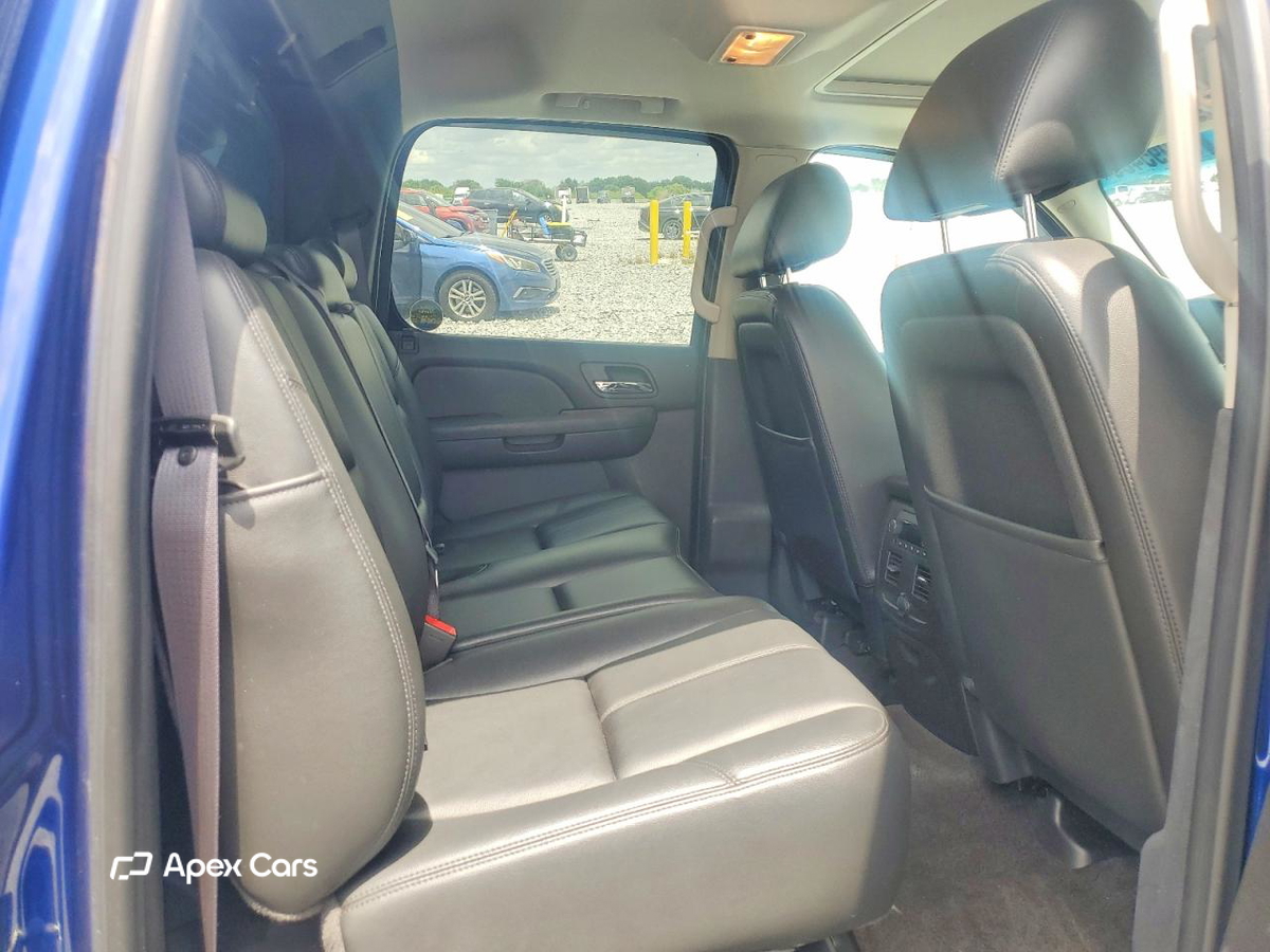 Chevrolet Avalanche 2013