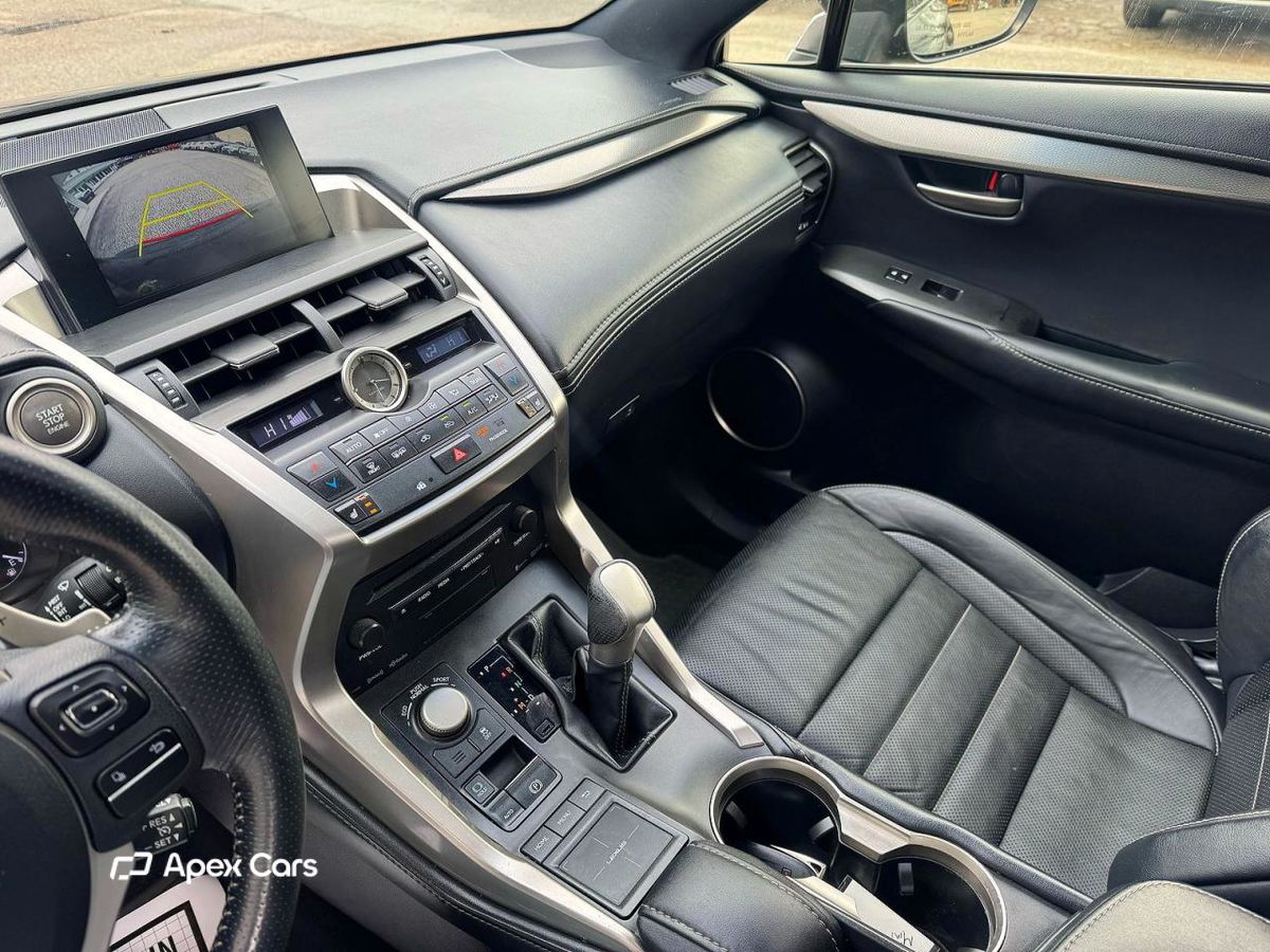 Lexus NX 2015