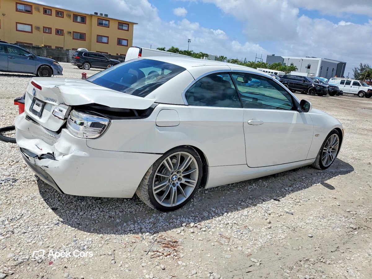 BMW Series 3 2010