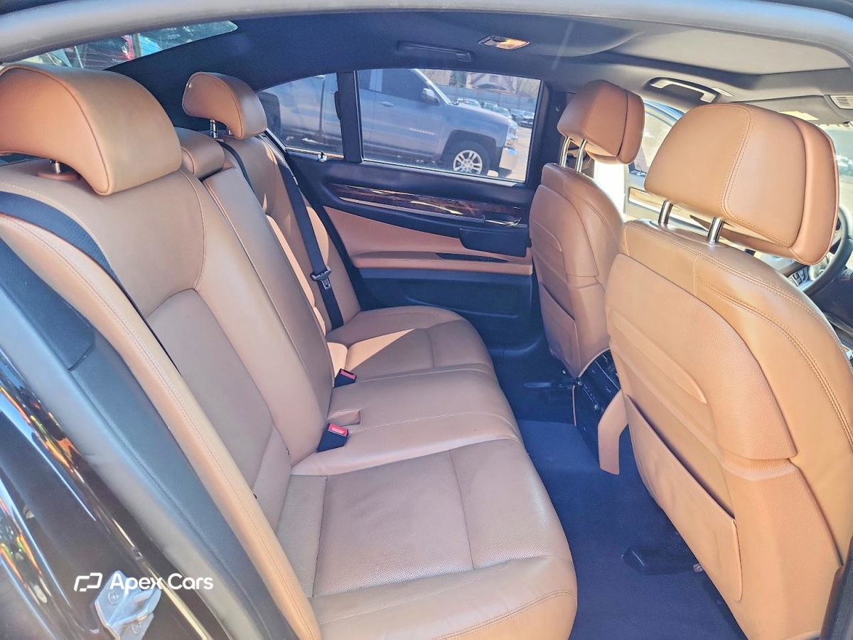 BMW Series 7 2014