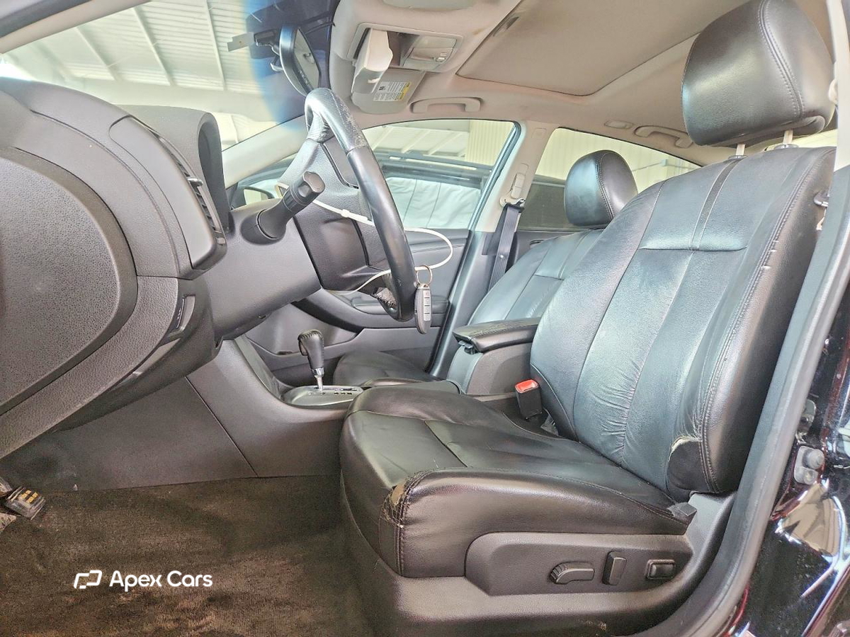 Nissan Altima 2012