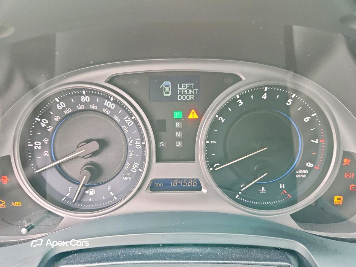 Lexus IS 2010