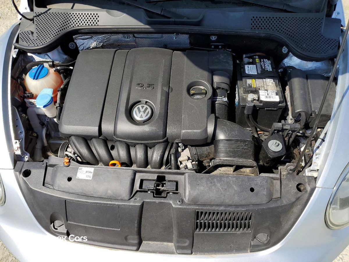 Volkswagen Beetle 2012