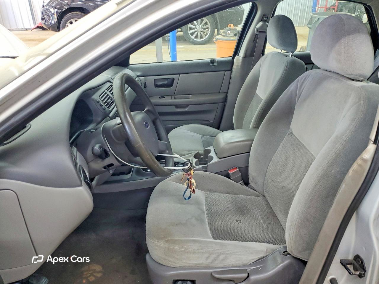 Ford Taurus 2004