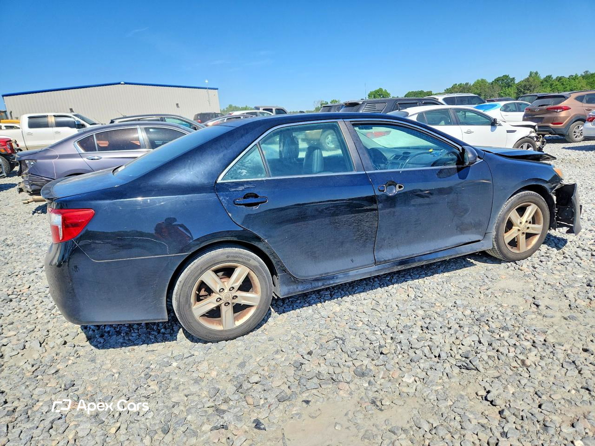 Toyota Camry 2014