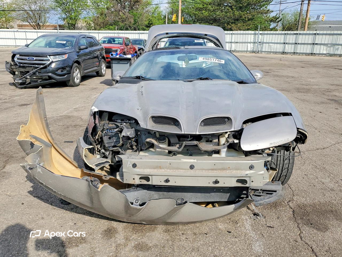 Pontiac Firebird 2000