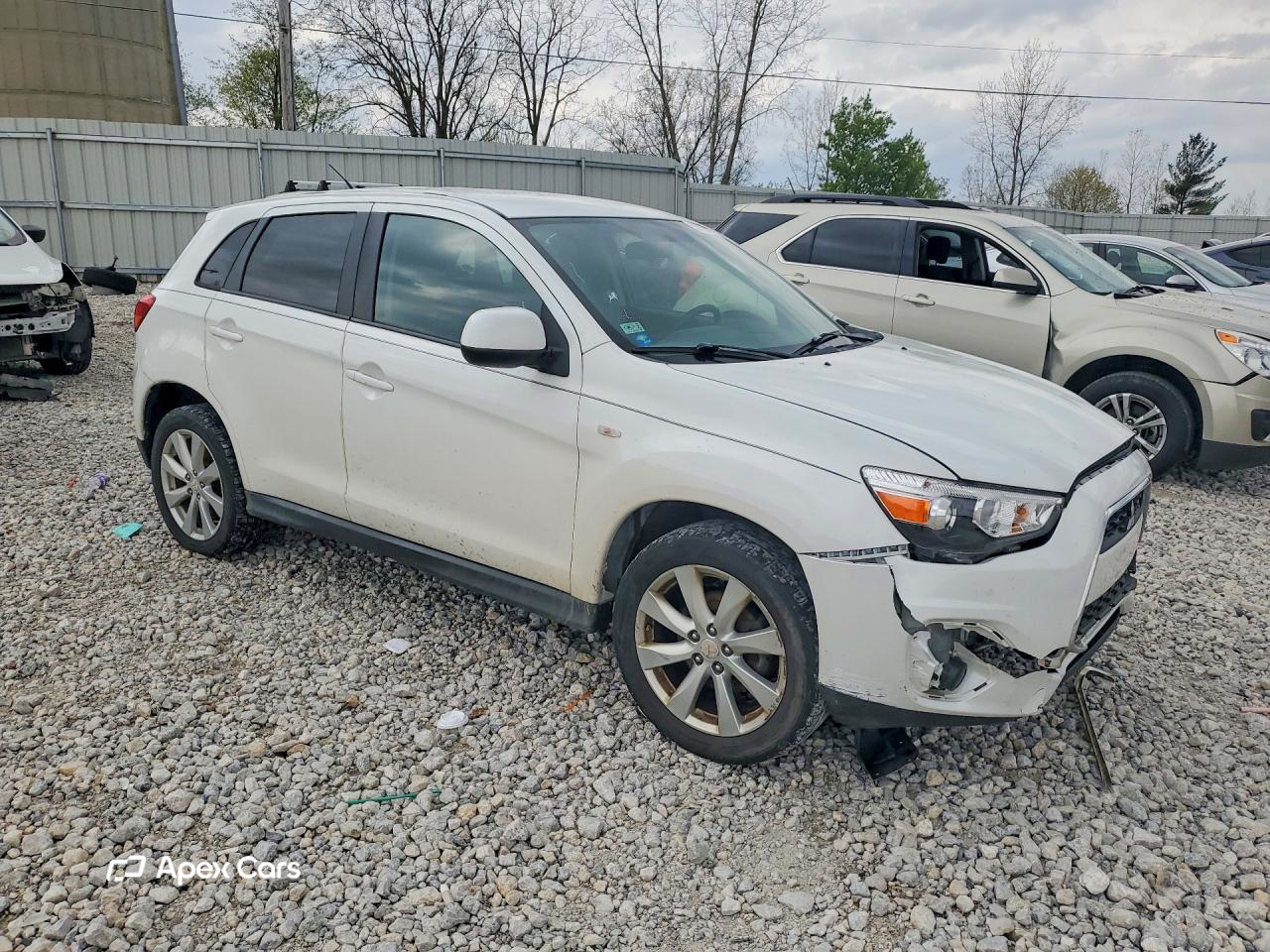 Mitsubishi Outlander 2013