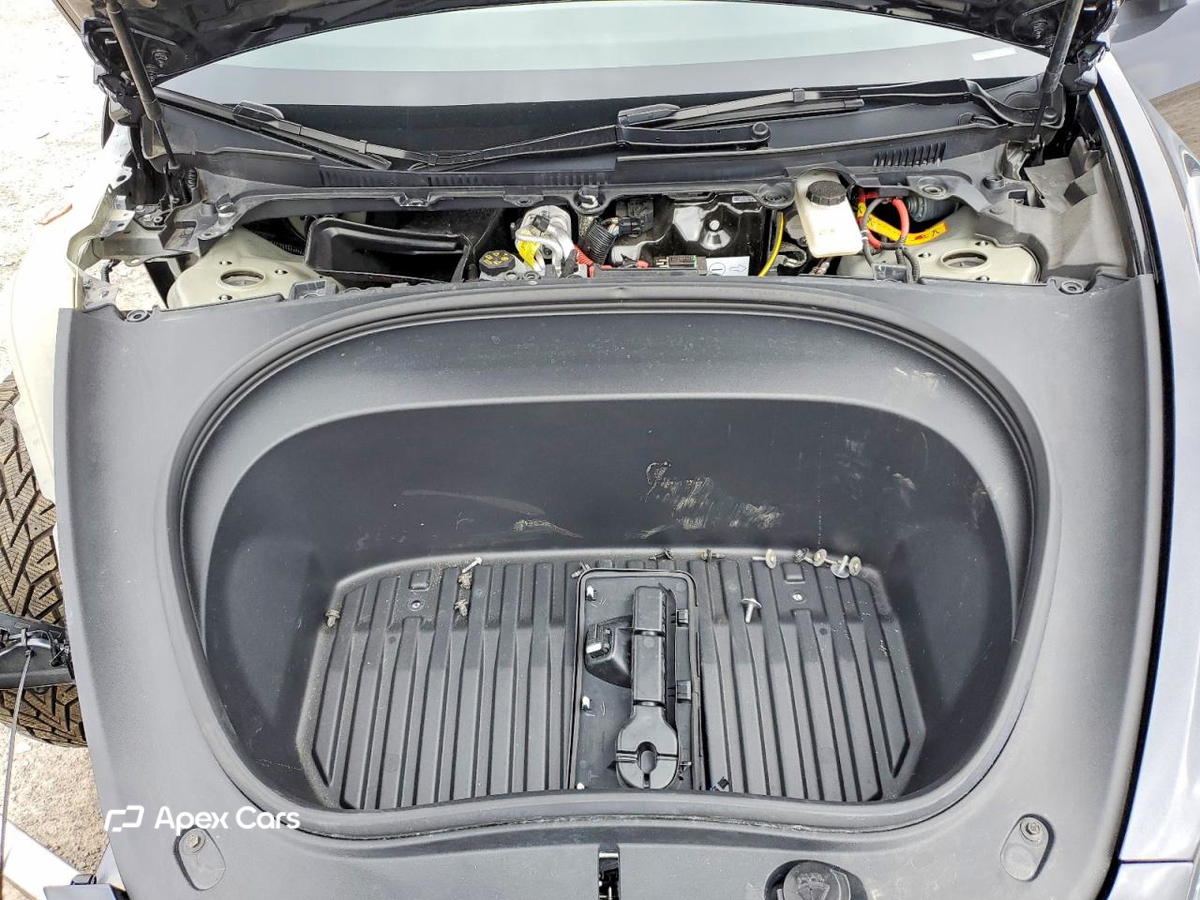 Tesla Model 3 2025