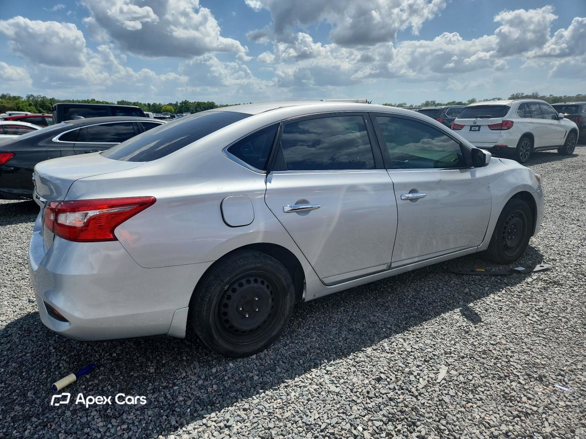 Nissan Sentra 2018