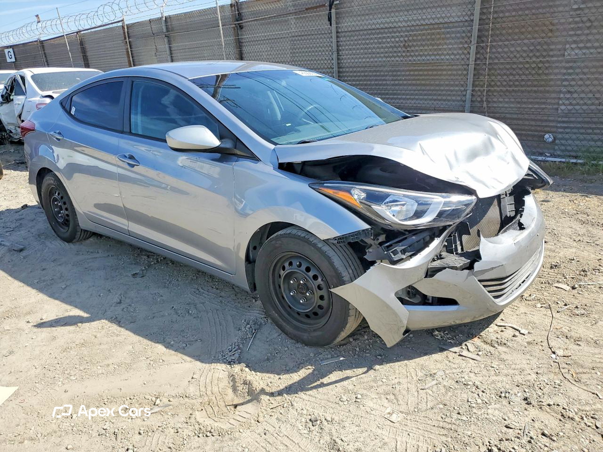 Hyundai Elantra 2016