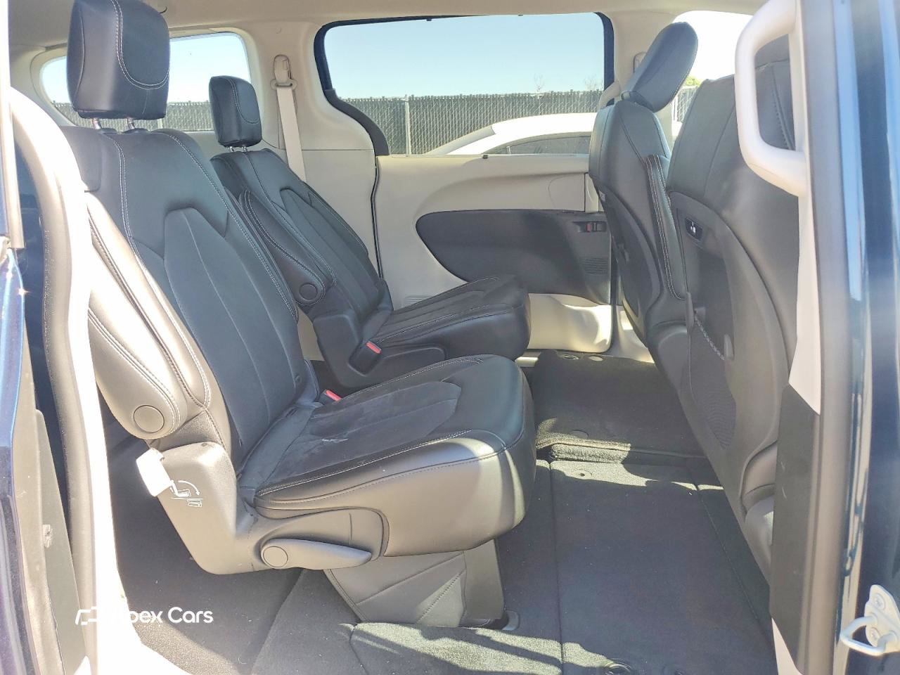 Chrysler Pacifica 2023