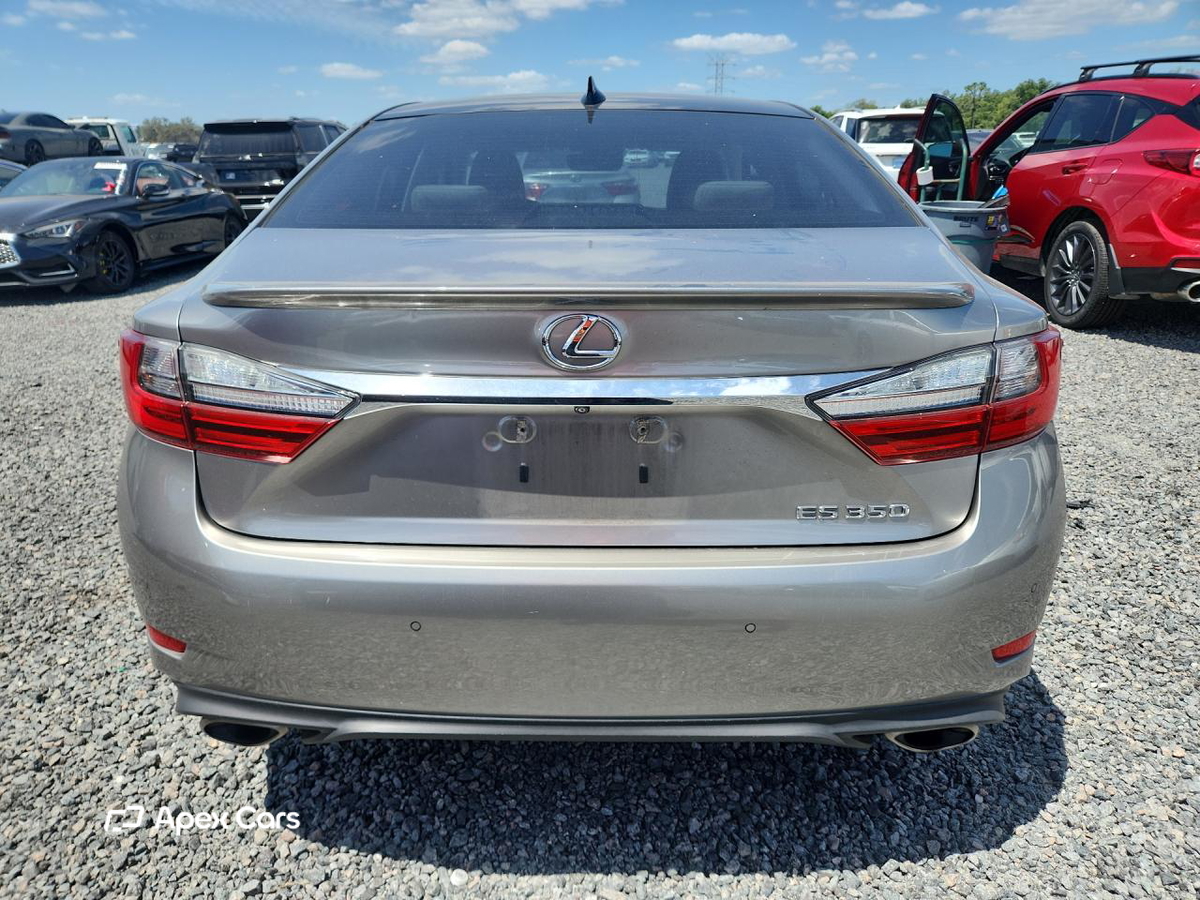 Lexus ES 2017