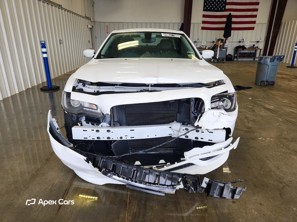 Chrysler 300 2023