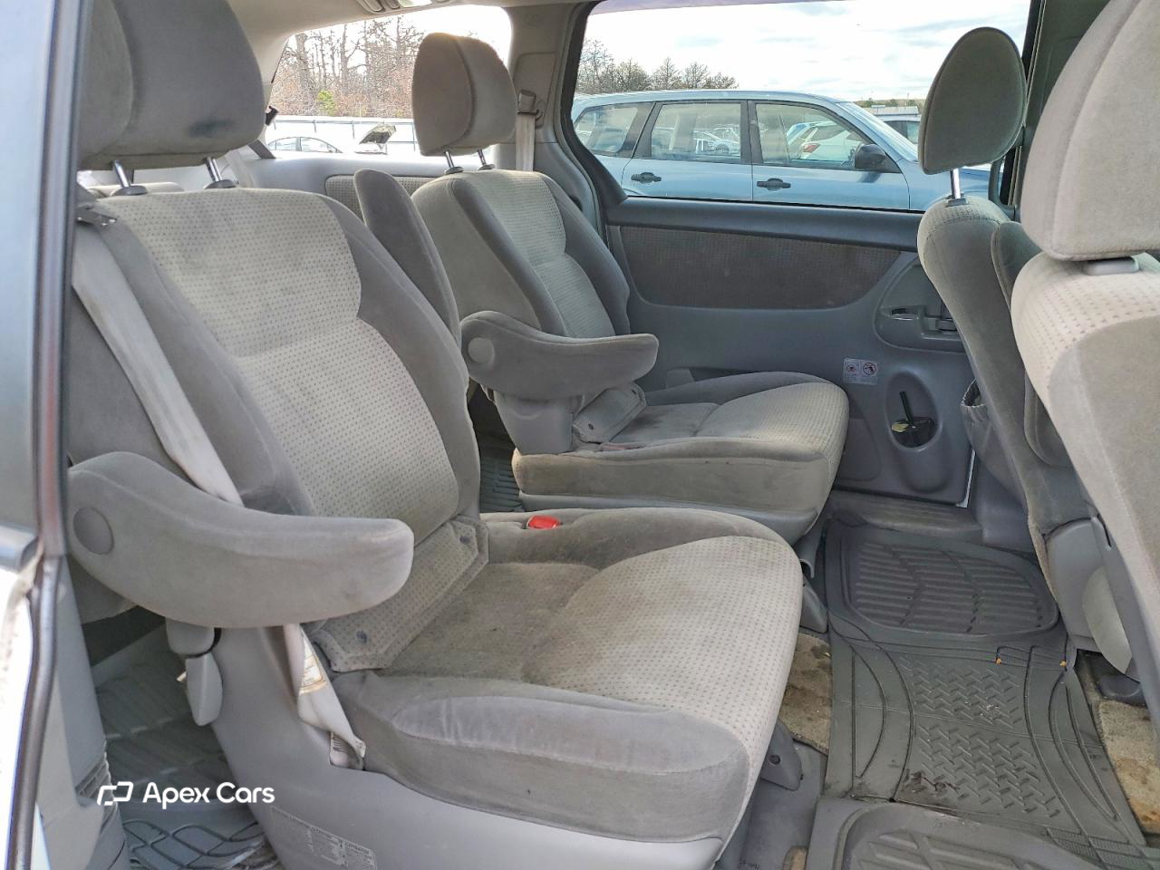 Toyota Sienna 2010