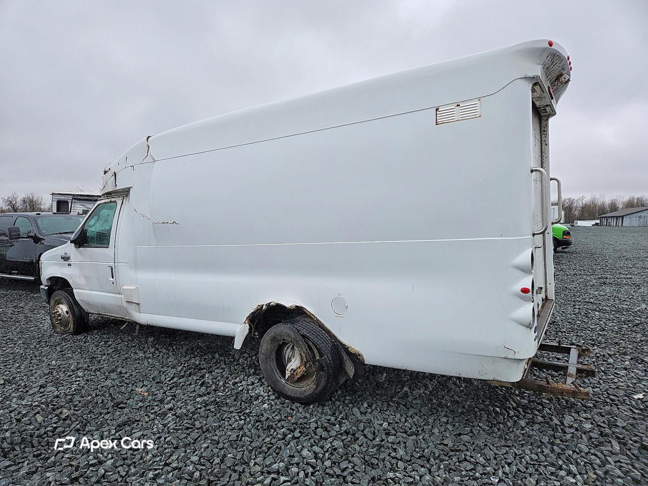 Ford Econoline 2011