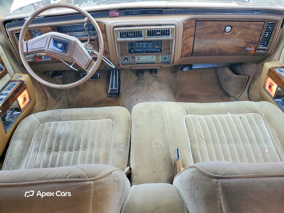 Cadillac Brougham 1987