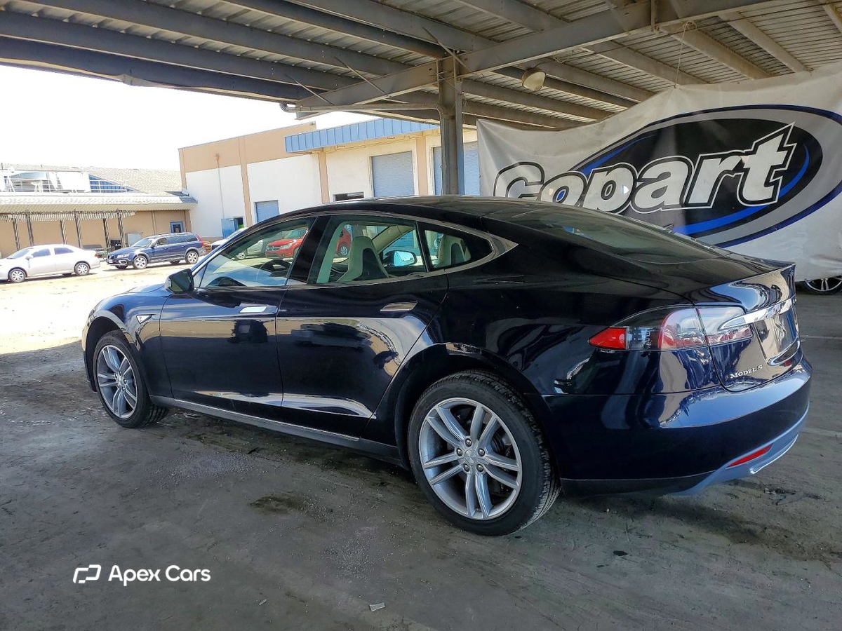 Tesla Model S 2013