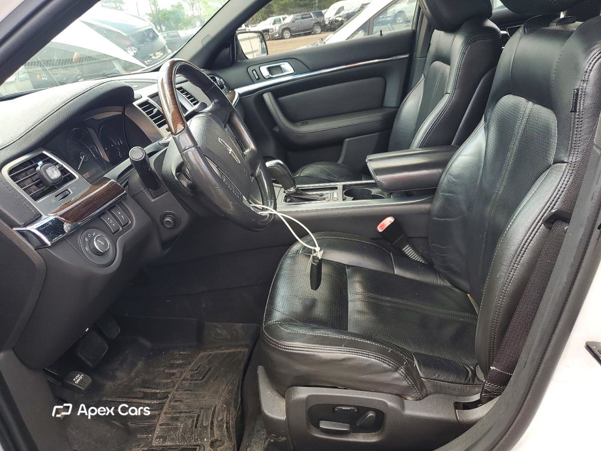 Lincoln MKS 2010
