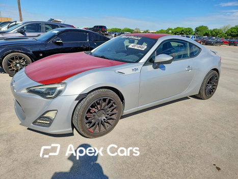 Scion FR-S 2014 - Image 1 of 12