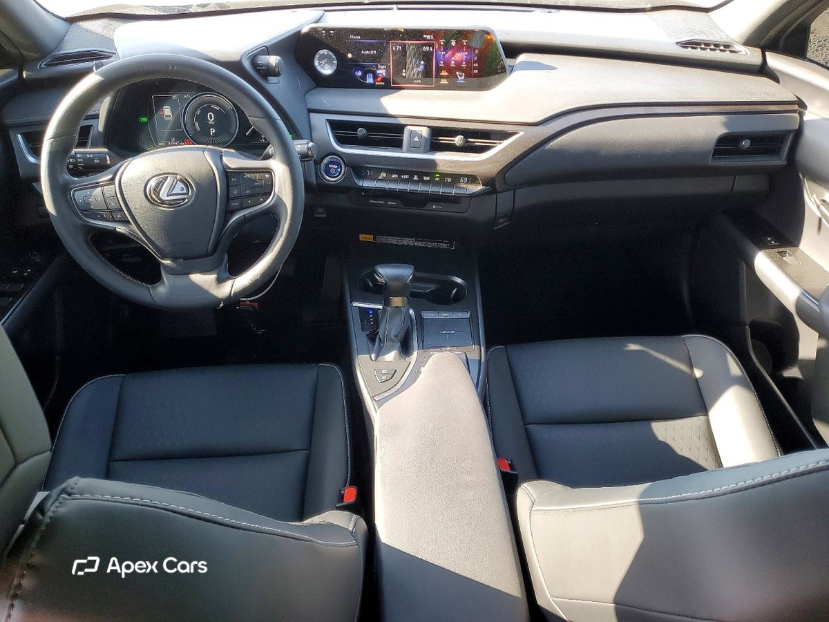 Lexus UX 2020