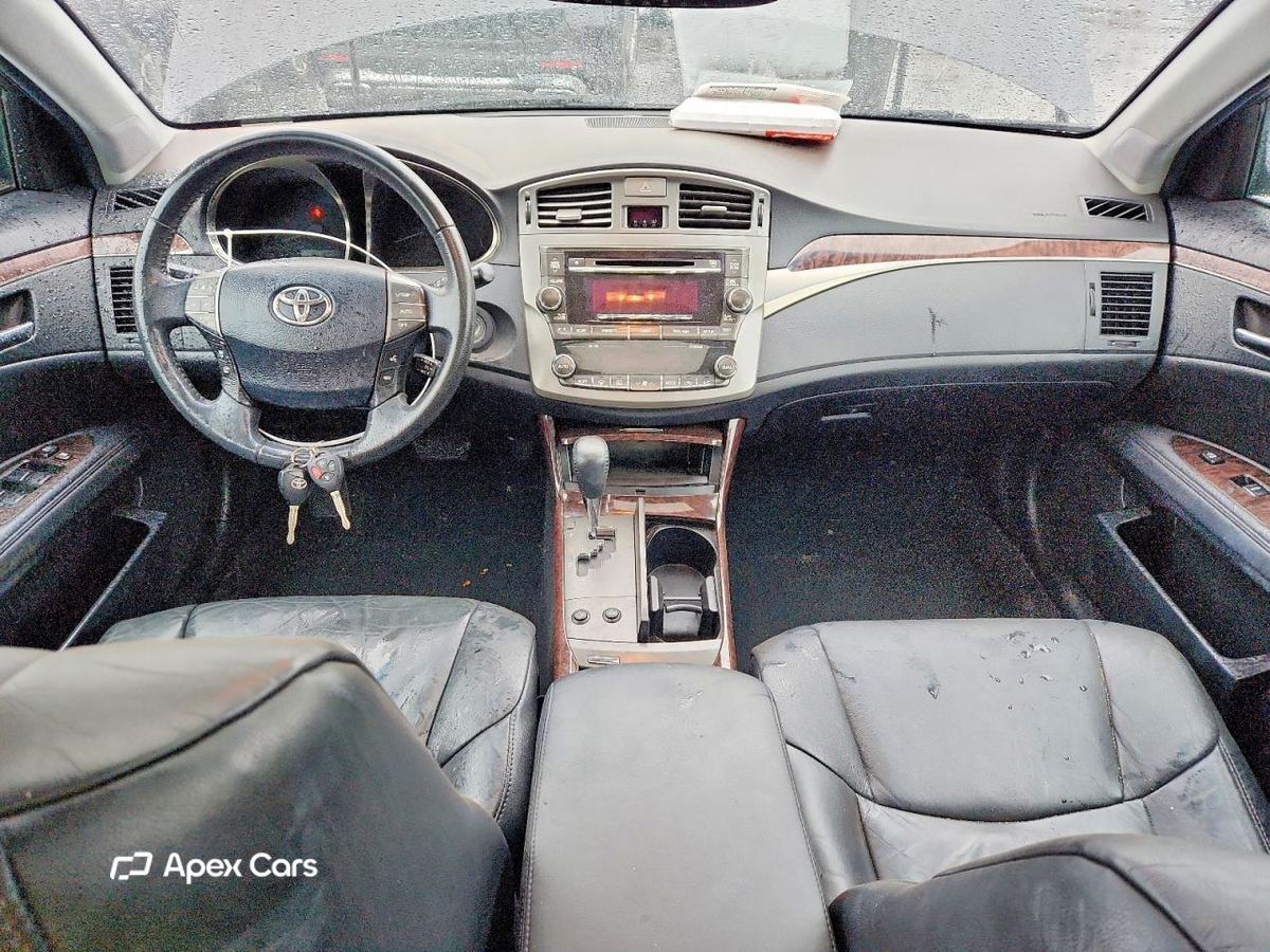 Toyota Avalon 2012