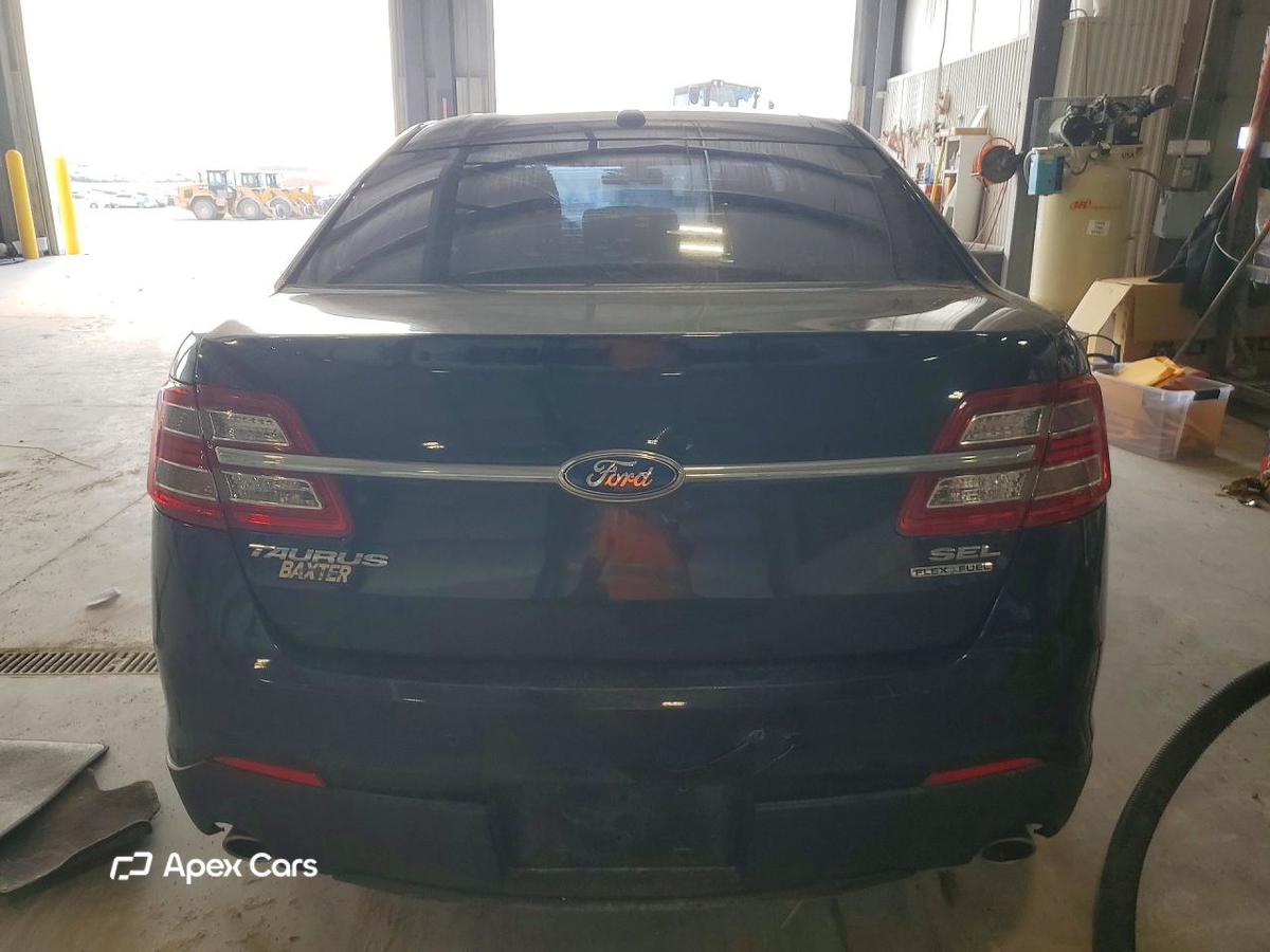 Ford Taurus 2013