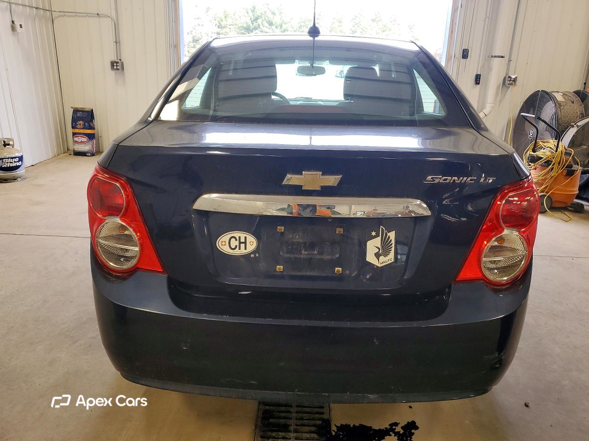 Chevrolet Sonic 2015