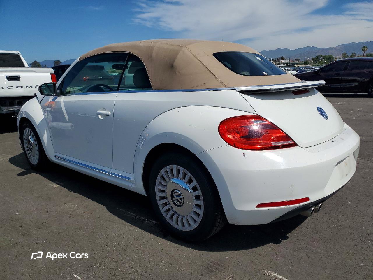 Volkswagen Beetle 2013