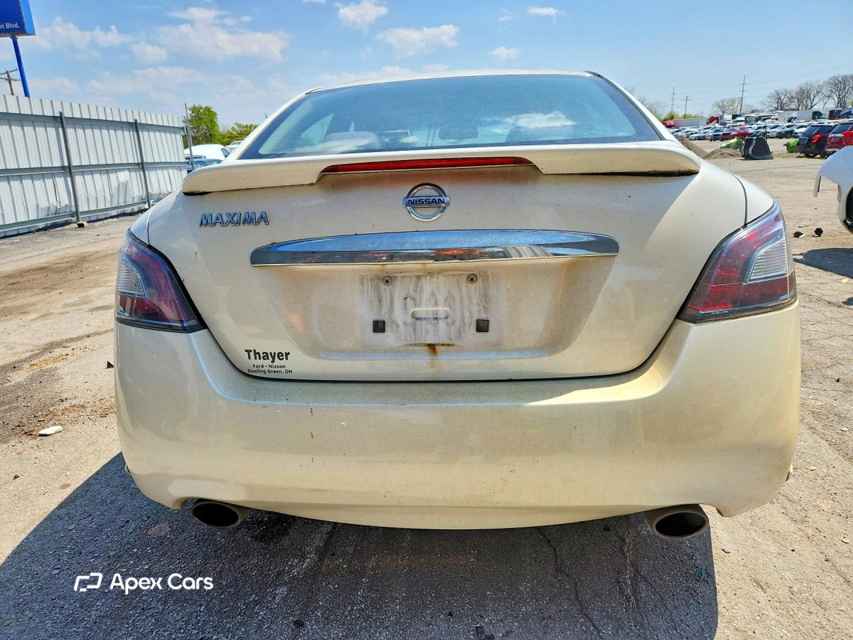 Nissan Maxima 2014