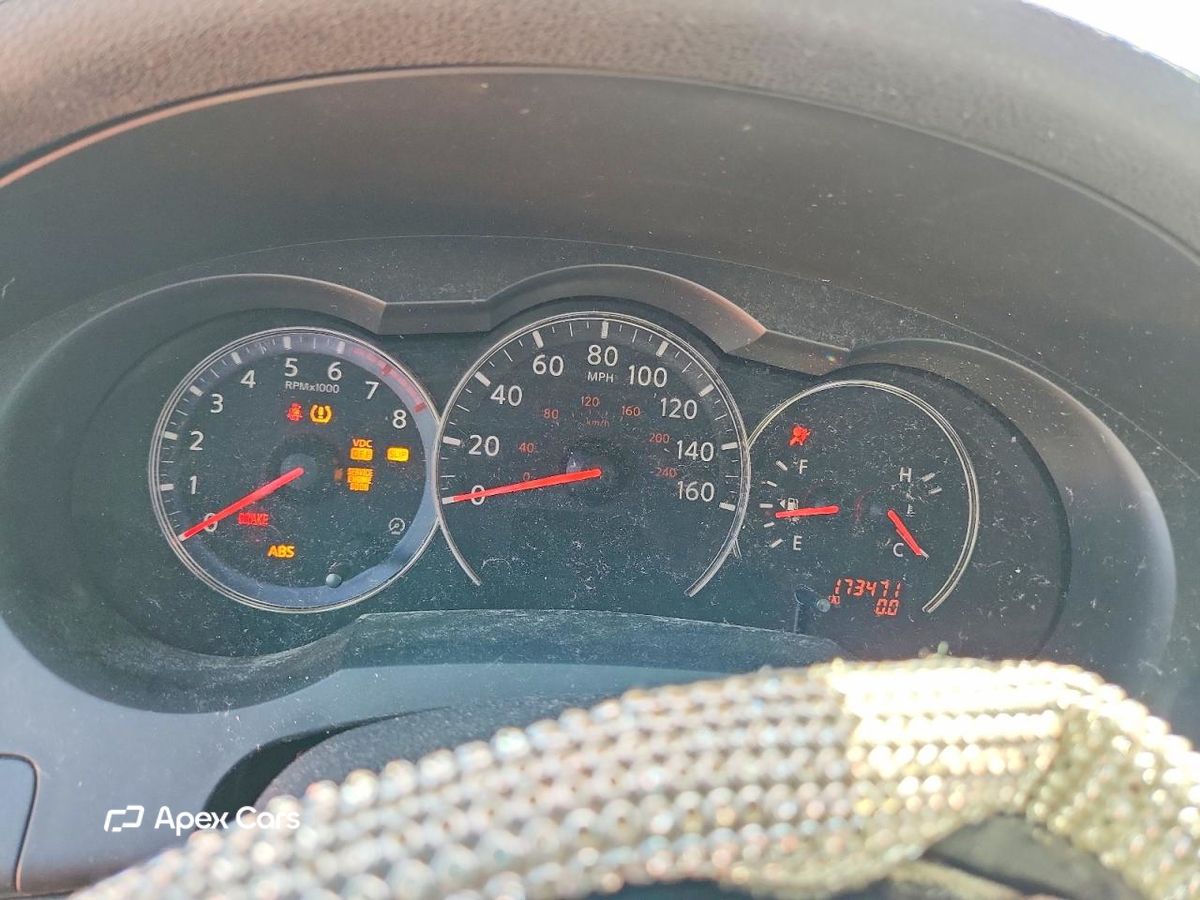 Nissan Altima 2010