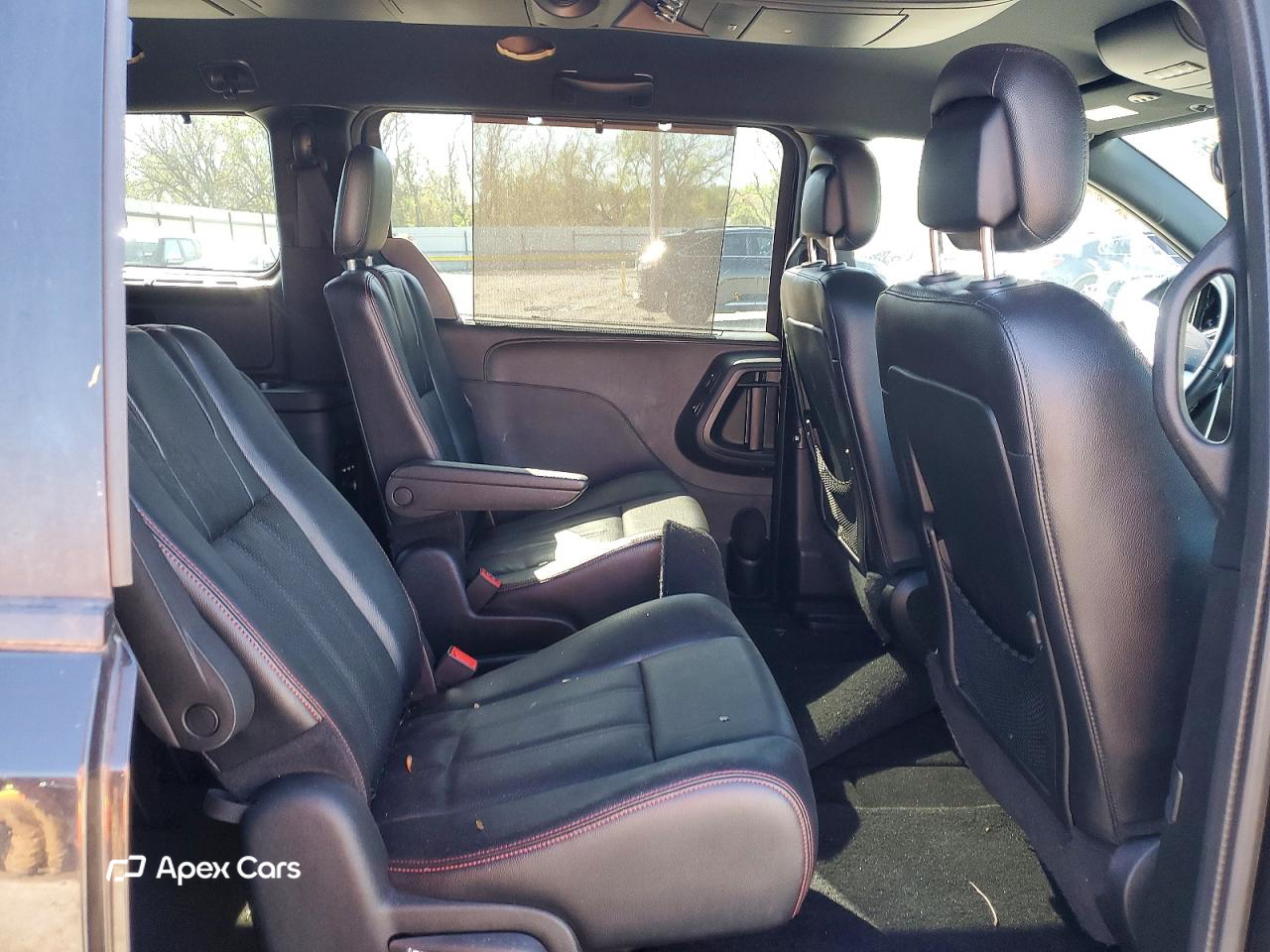 Dodge Caravan 2015