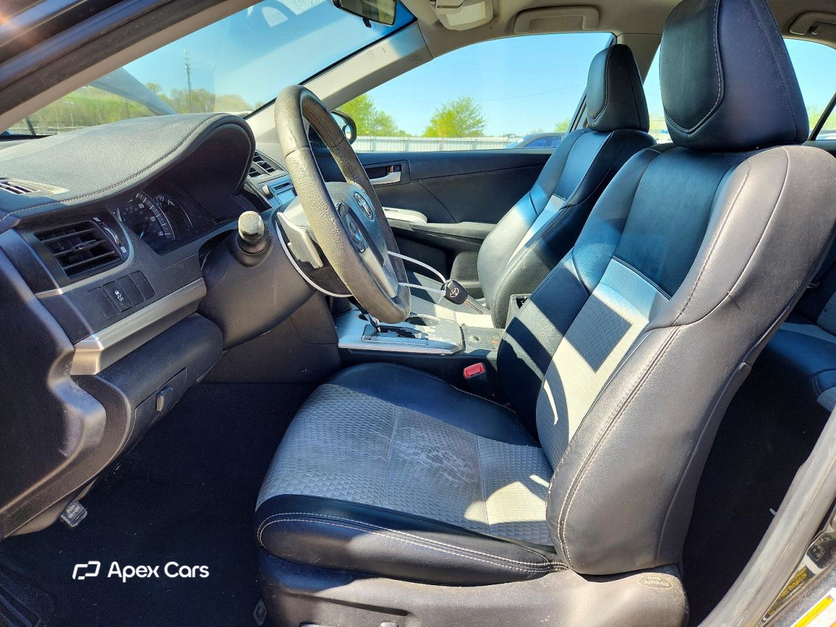 Toyota Camry 2012