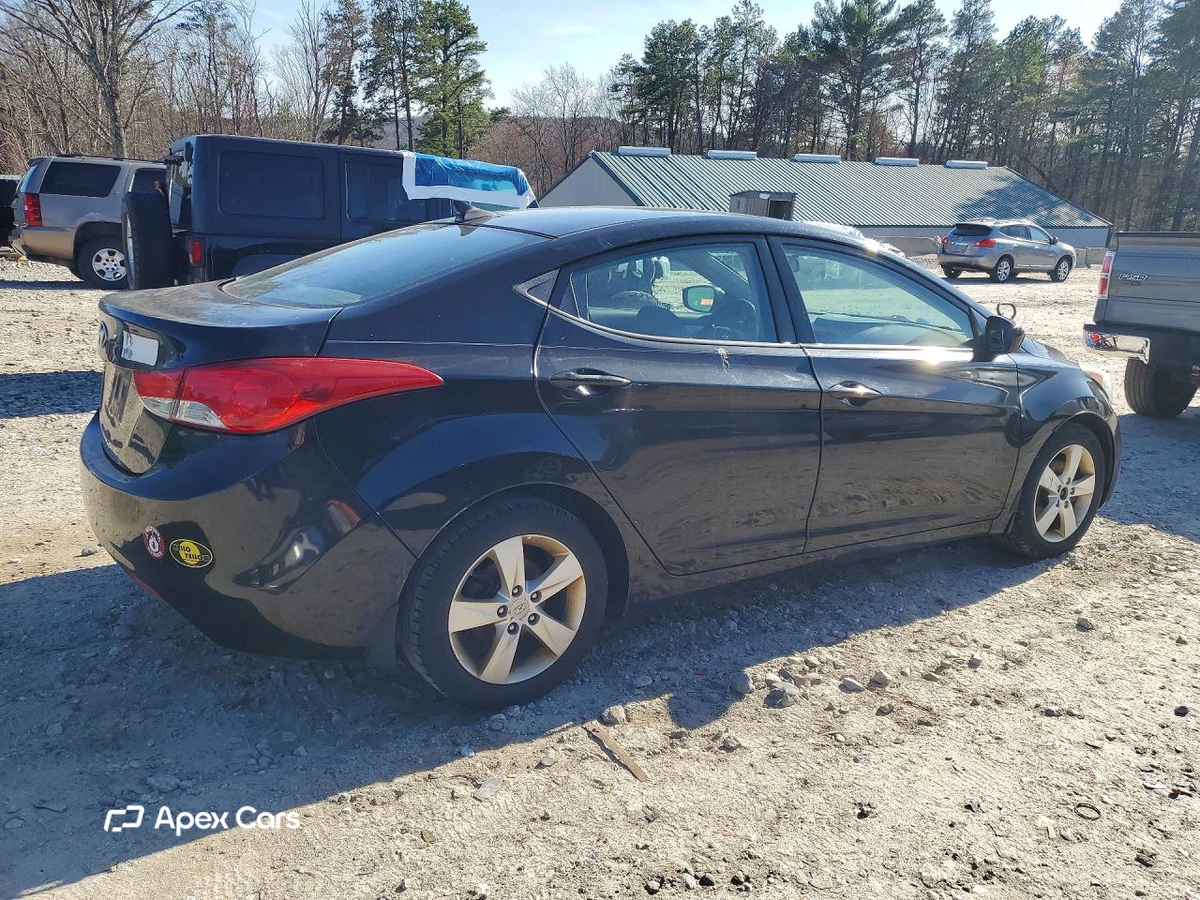 Hyundai Elantra 2013