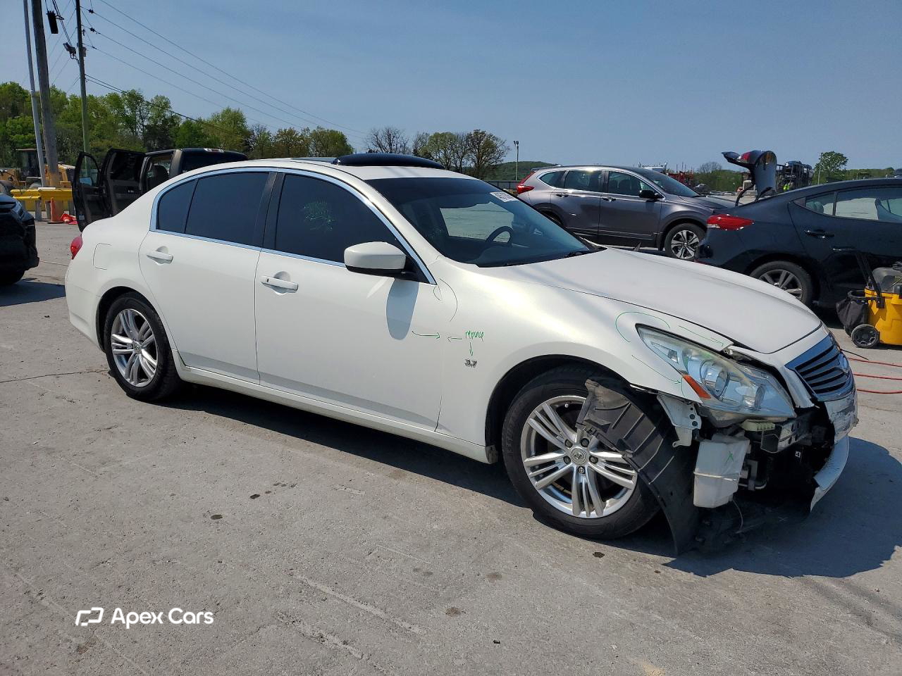 Infiniti Q40 2015