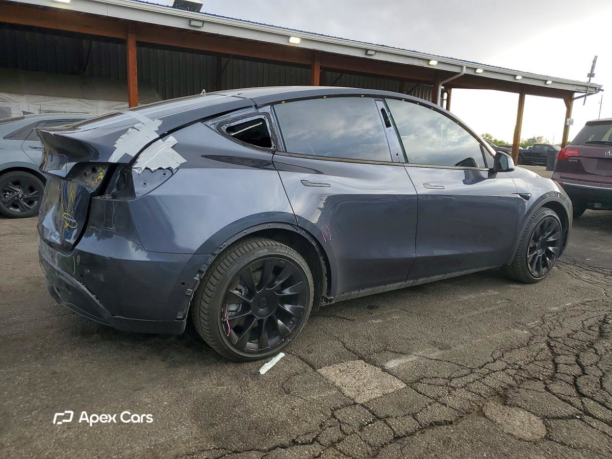 Tesla Model Y 2022